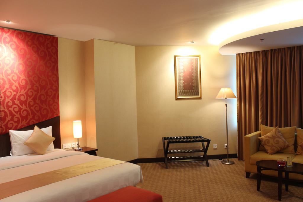 Horison Balairung Jacarta Exterior foto