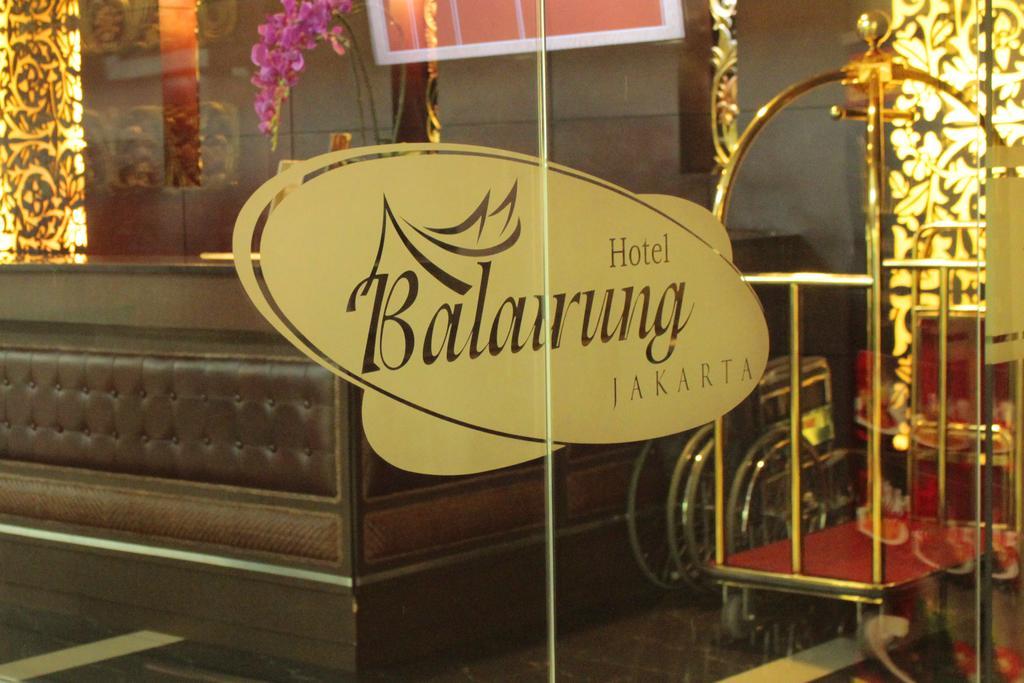 Horison Balairung Jakarta Hotel Exterior foto