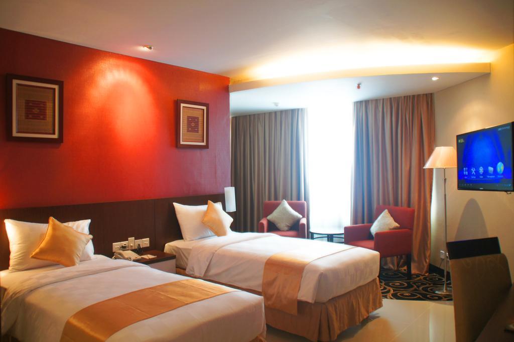 Horison Balairung Jacarta Exterior foto