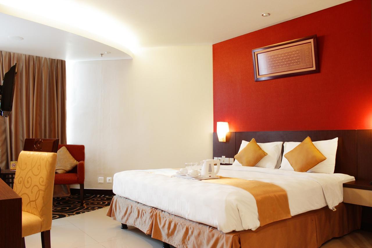 Horison Balairung Jacarta Exterior foto